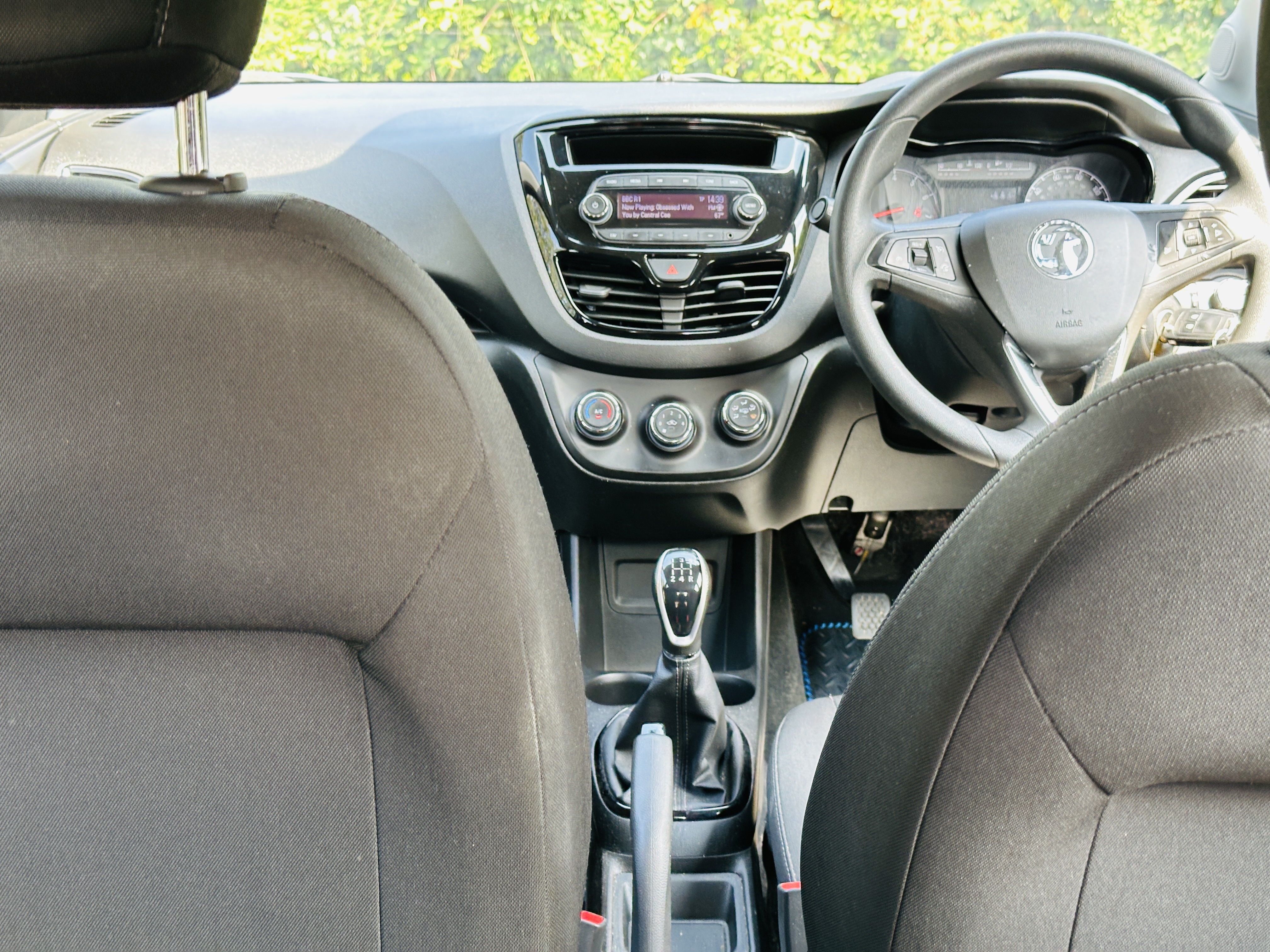 Vauxhall Viva 1.0i SE Hatchback 5dr Petrol Manual Euro 6 (a/c) (75 ps)