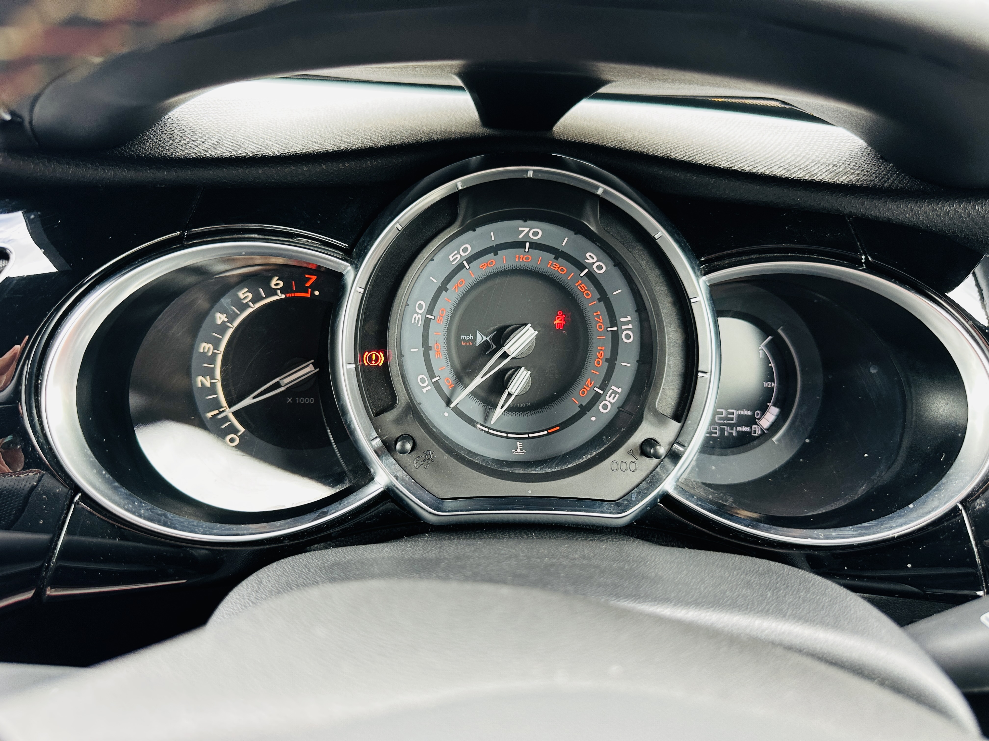DS AUTOMOBILES DS 3 1.2 PureTech Performance Line Hatchback 3dr Petrol Manual Euro 6 (s/s) (130 ps)
