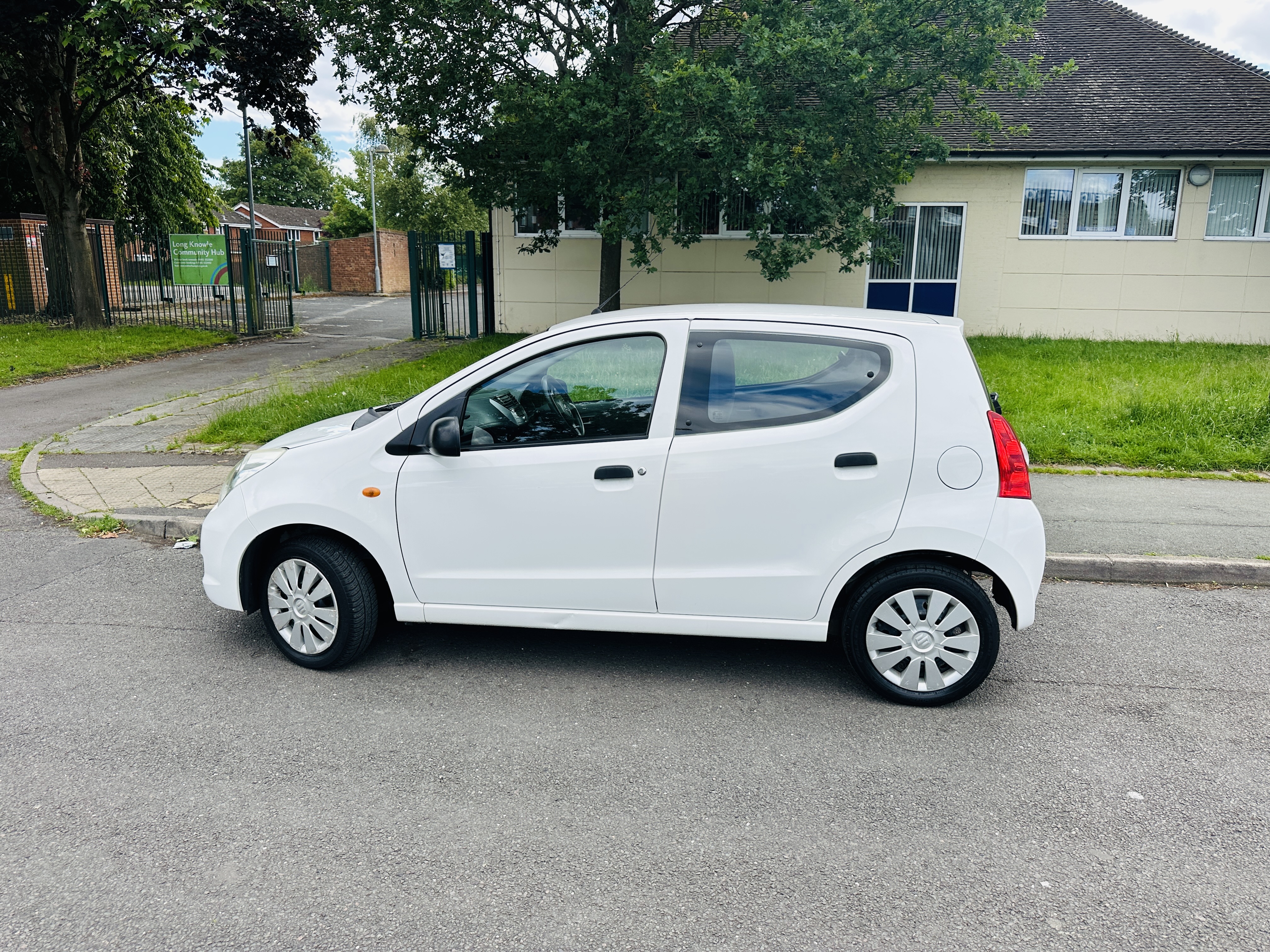 Suzuki Alto 1.0 12V SZ Hatchback 5dr Petrol Manual Euro 5 (68 ps)
