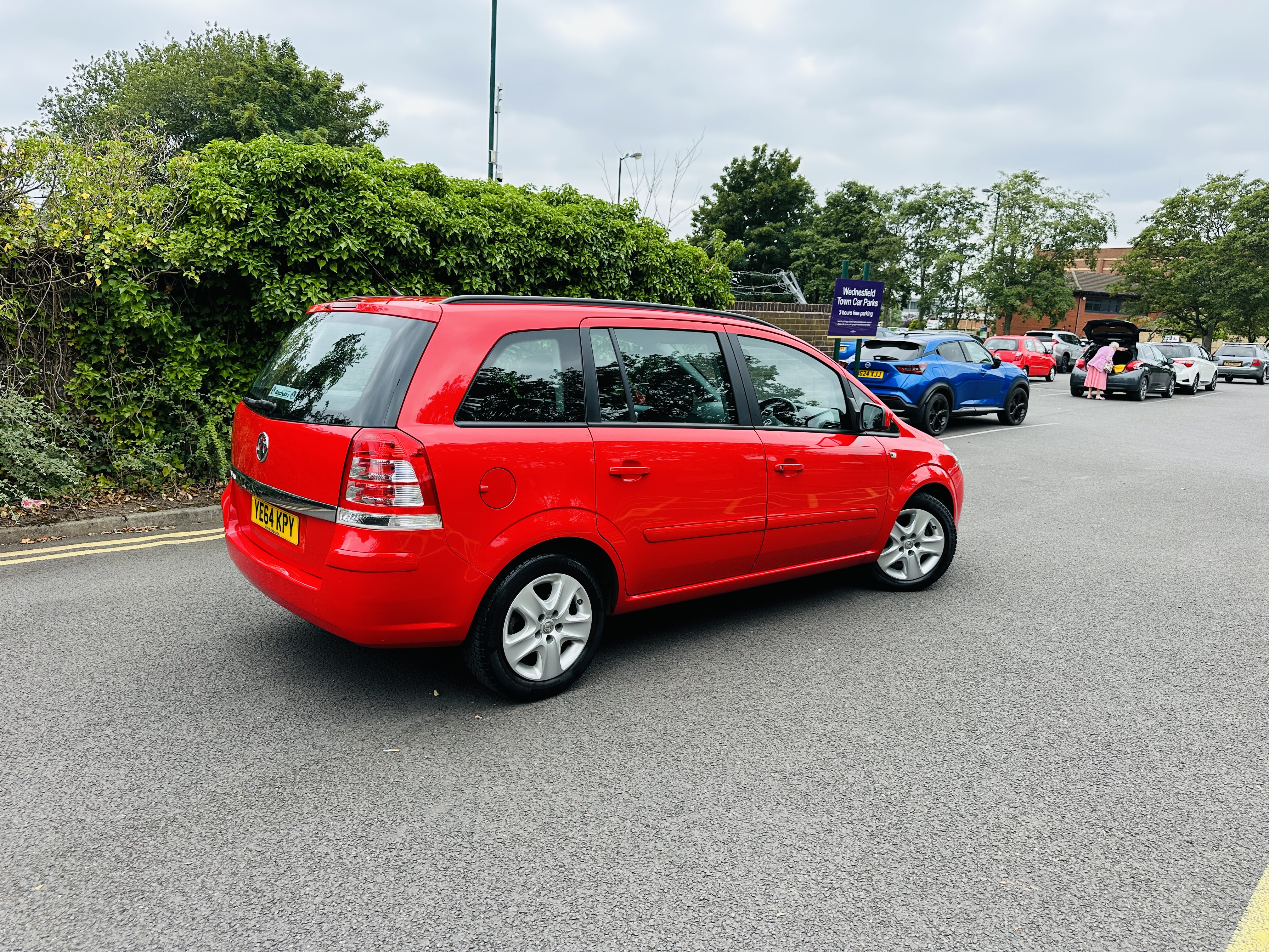Vauxhall Zafira 1.8 16V Exclusiv MPV 5dr Petrol Manual Euro 5 (120 ps)