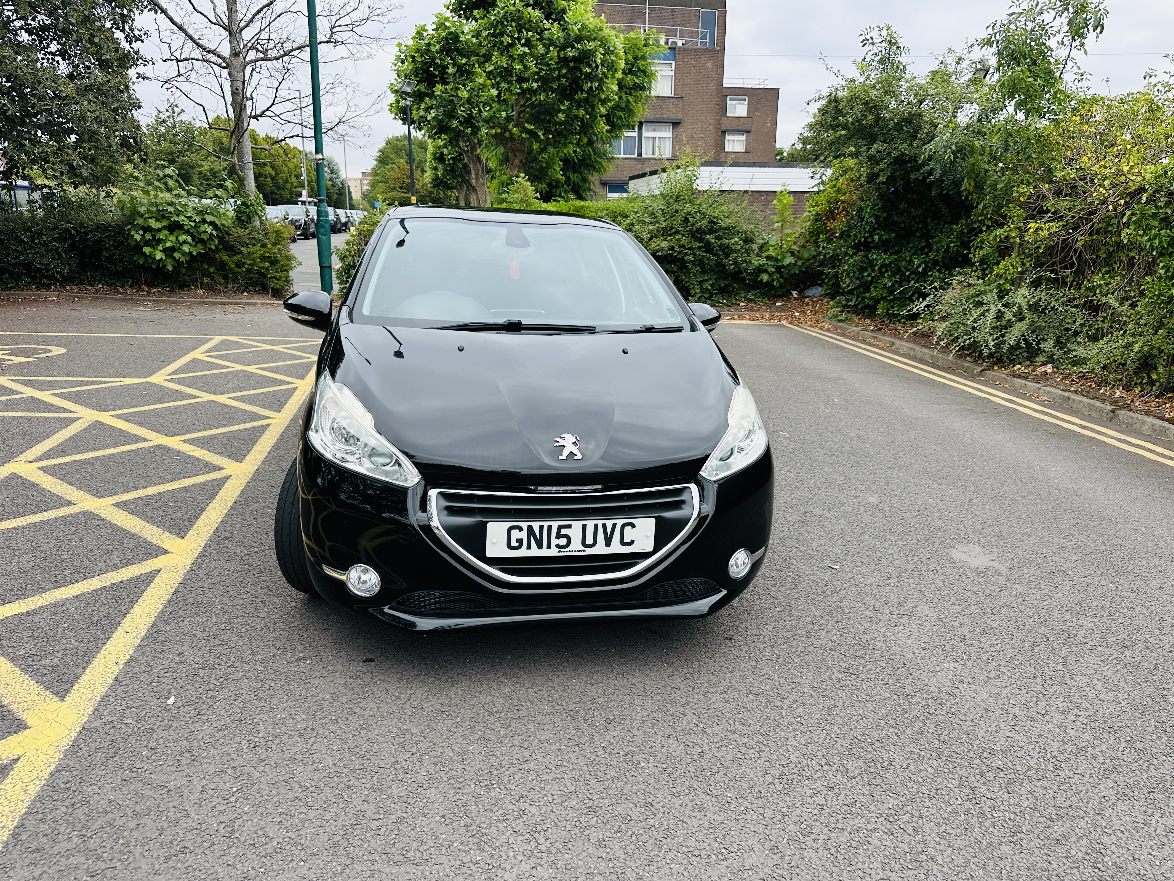 Peugeot 208 1.2 VTi PureTech Allure Hatchback 5dr Petrol Manual Euro 6 (82 ps)