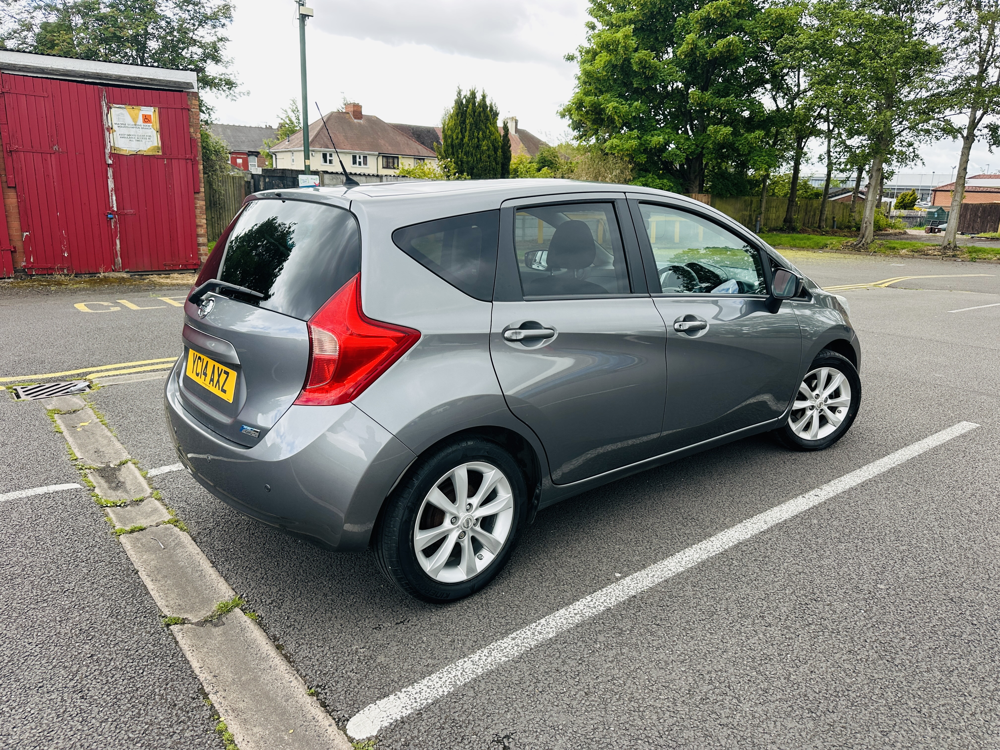 Nissan Note 1.2 DIG-S Acenta Premium Hatchback 5dr Petrol CVT Euro 5 (s/s) (98 ps)