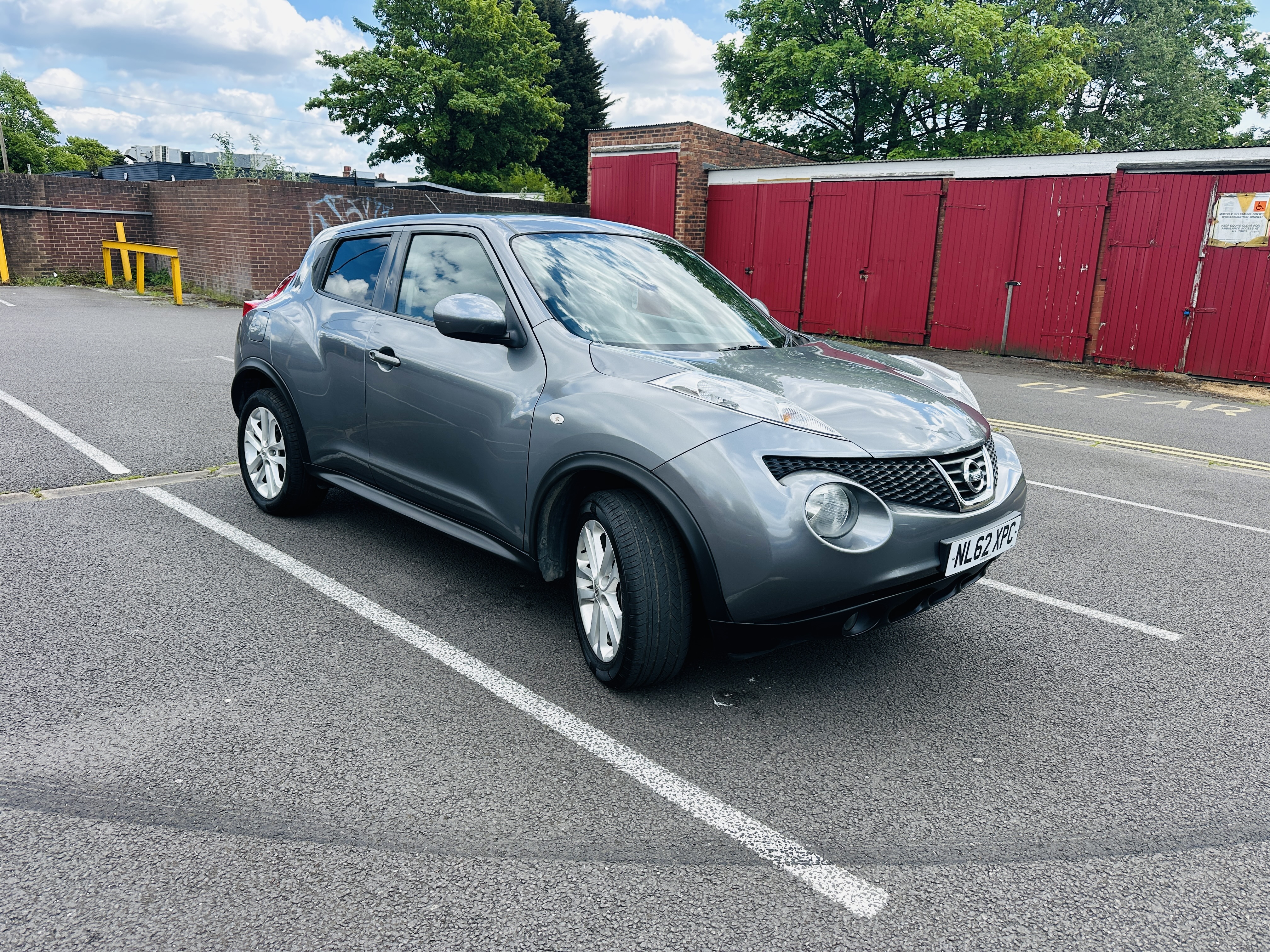 Nissan Juke 1.6 Acenta Premium SUV 5dr Petrol Manual Euro 5 (s/s) (117 ps)