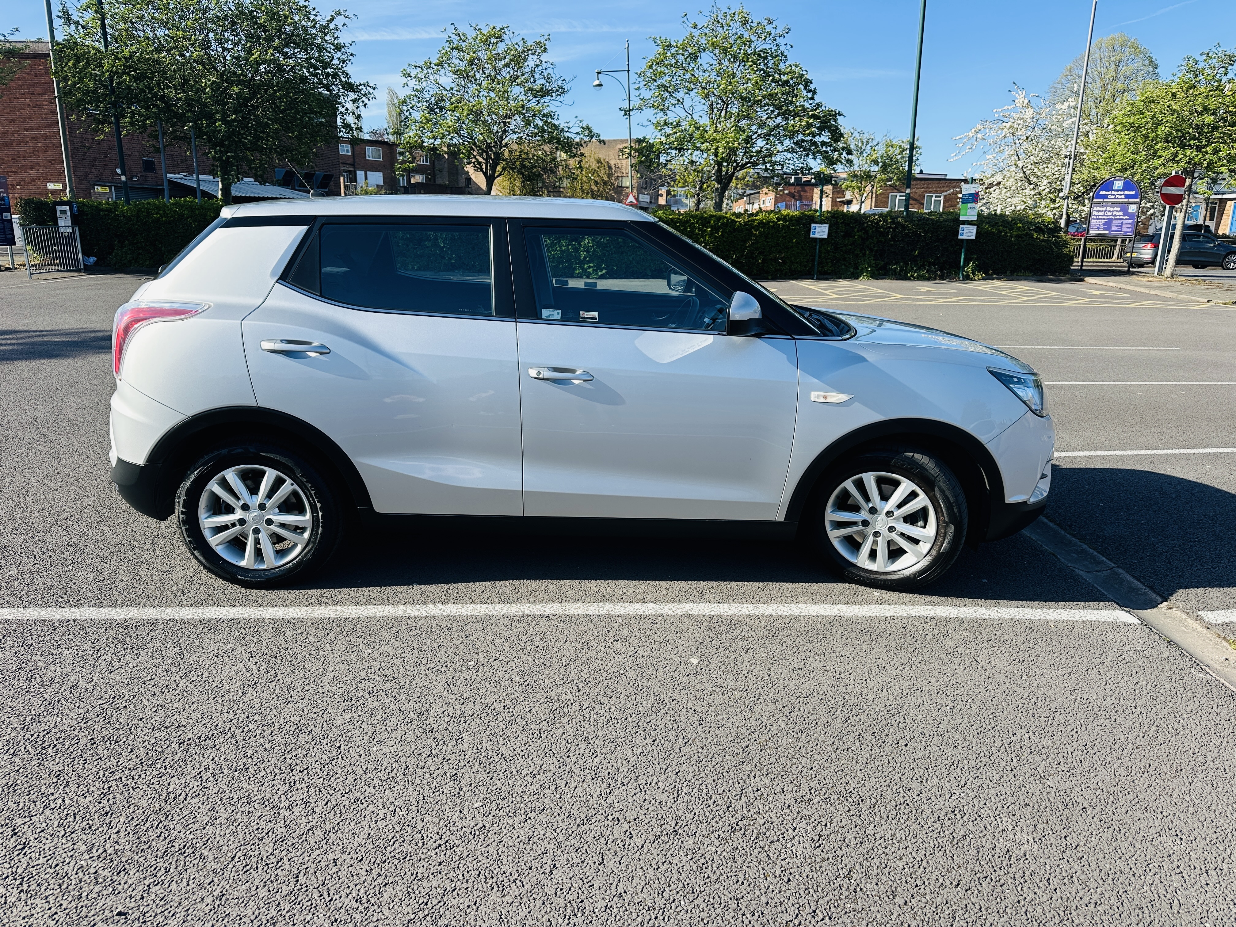 SsangYong Tivoli 1.6 e-XGi SE SUV 5dr Petrol Manual Euro 6 (s/s) (128 ps)