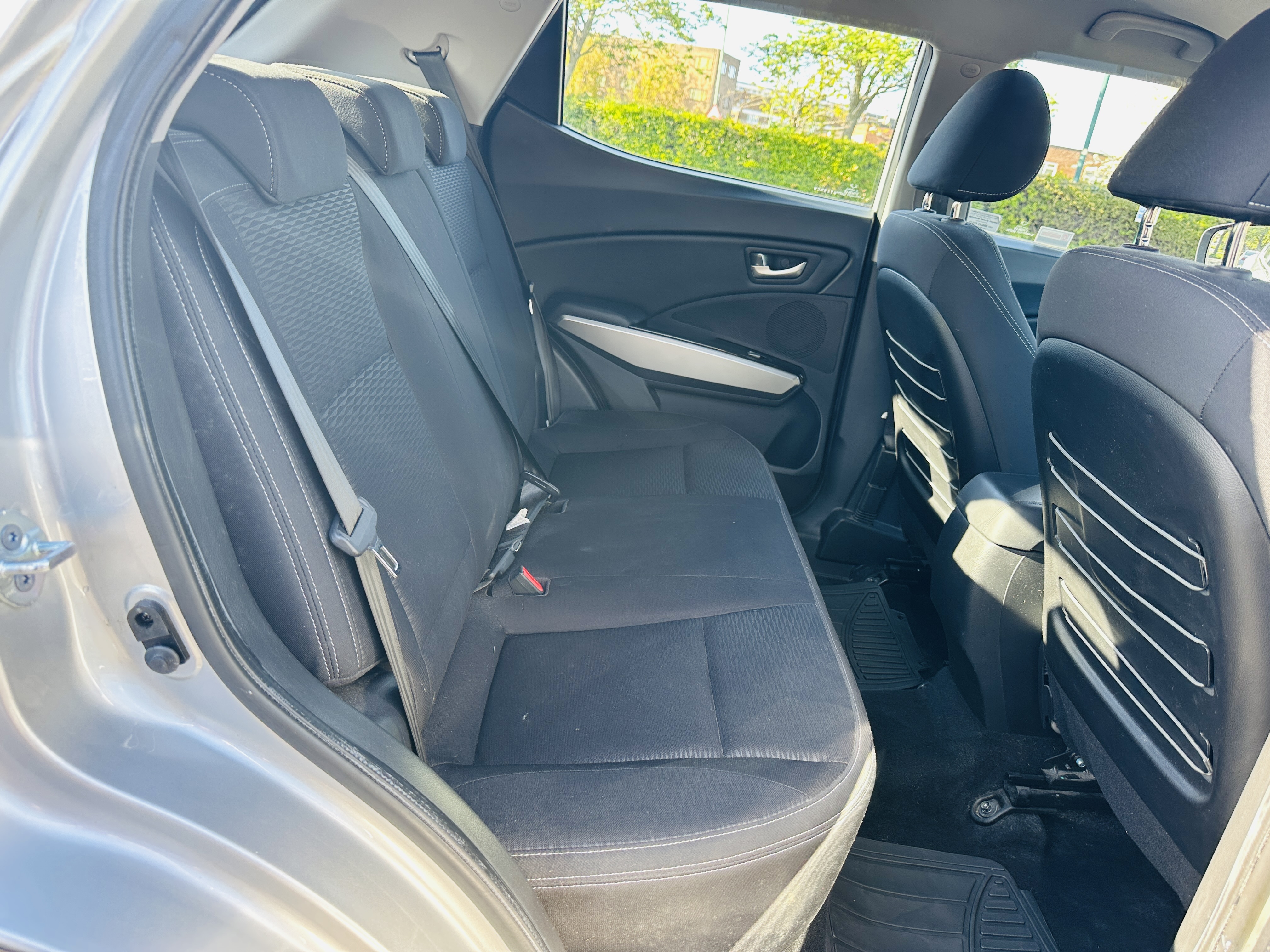 SsangYong Tivoli 1.6 e-XGi SE SUV 5dr Petrol Manual Euro 6 (s/s) (128 ps)